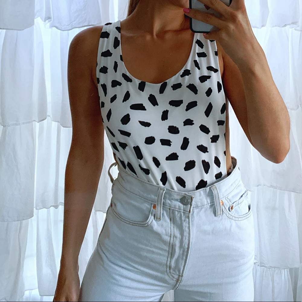 Retro bodysuit 🤍